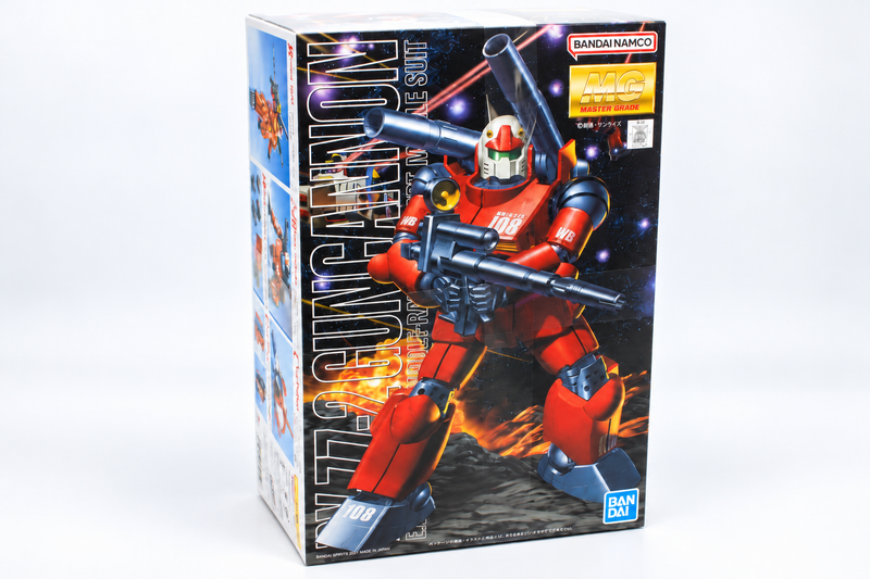 Gundam: MG 1/100 RX-77-2 Guncannon - Bandai Model Kit