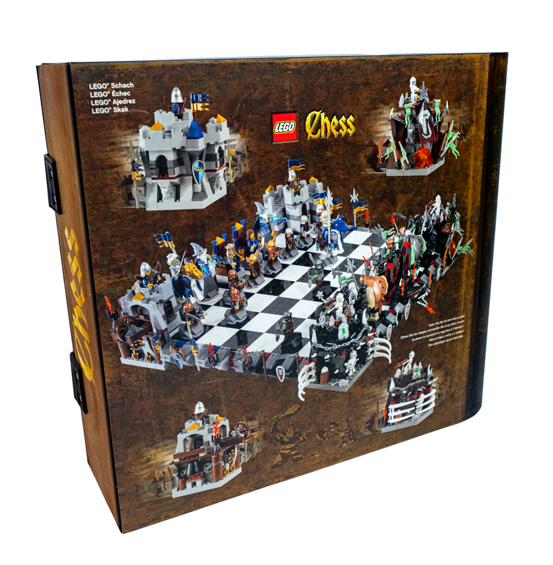 LEGO Castle Giant Chess Set (852293) (New / Mint)
